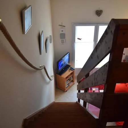 Avec Mezzanine, Balcon Et Garage A 200m De La - 4 Couchages - Fr-1-224-247 *
